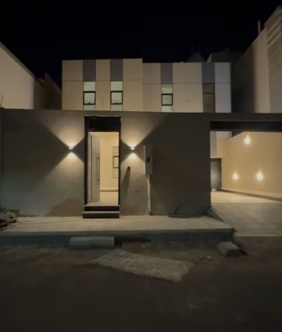 فيلا دورين فخمة بمروج السلطان 